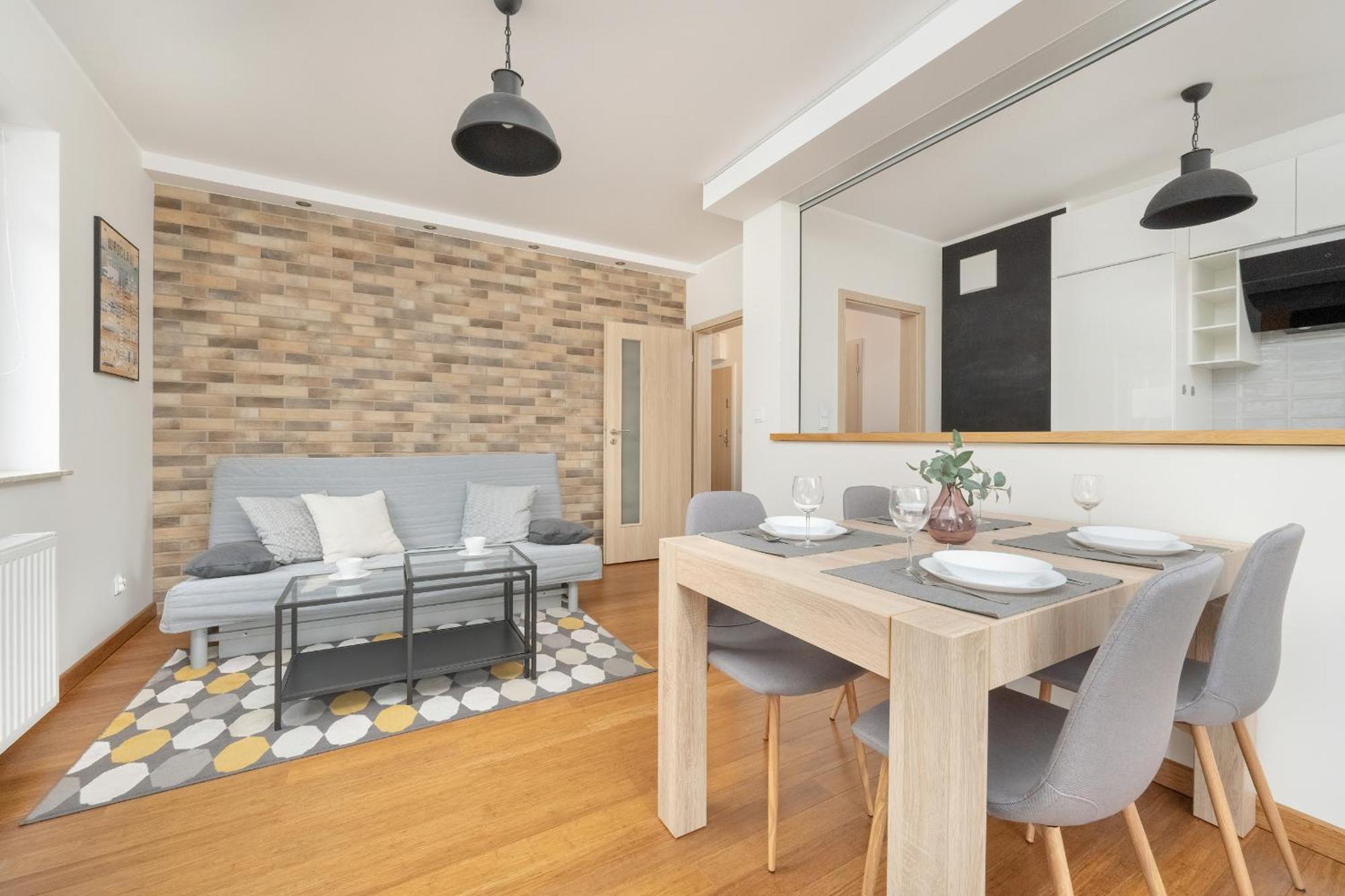 One Bedroom Apartment Nadodrze With Free Garage Wroclaw By Noclegi Renters Exteriör bild